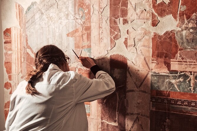 Pompeii Private Tour with an Archaeologist and Skip The Line - 3 hours - Why a private guide helps at Pompeii