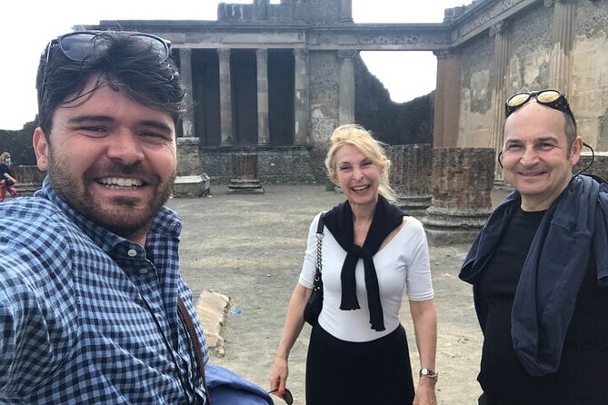 Pompeii Private Tour with Expert Guide - From the streets to the main square