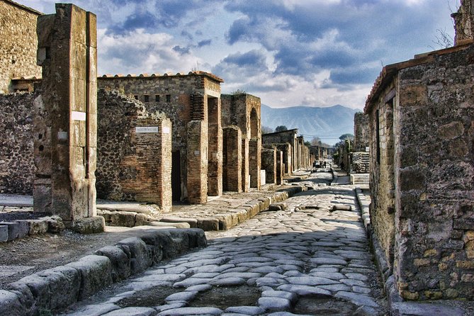 Pompeii ruins - Entrance Tickets and Transportation: The Key Cost Details