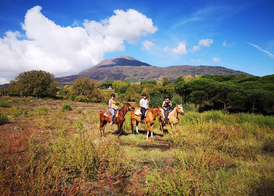 Pompeii: Ruins Tour and Mount Vesuvius Horseback Ride - Meeting Your Guide at Pompeii