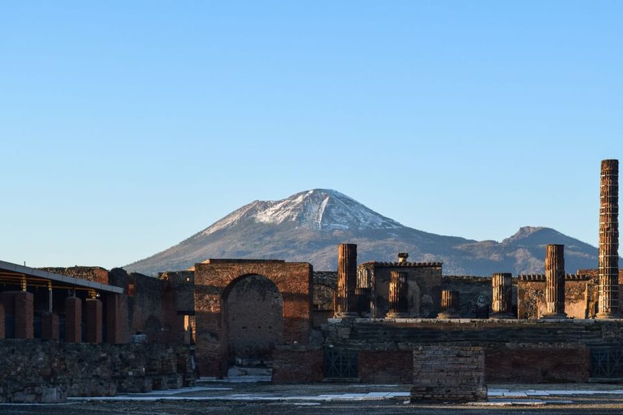 Pompeii: Skip-the-Line Entrance Ticket with Audio Guide - Entering the ruins without a fixed group