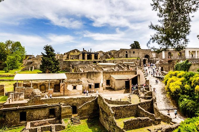 Pompeii Skip-the-Line Entry & Guided Tour with a certified guide - The Forum Baths, with original decoration