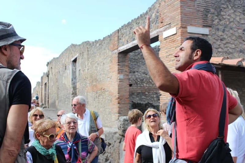 Pompeii: Skip-the-Line Guided Archaeological Discovery Tour - Meeting at Piazza Esedra