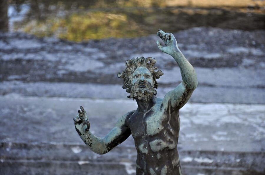 Pompeii Skip the Line Ticket + Guide Book with itineraries - Final recommendation: book it for freedom, not guiding