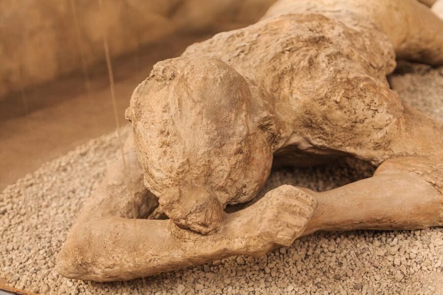 Pompeii: Skip-the-Line Ticket with Audio Guide and Map - Why Pompeii Works Best at Your Own Pace