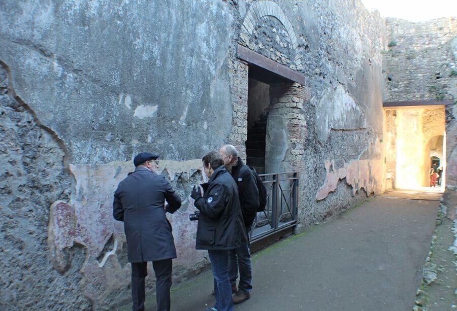 Pompeii: Skip-the-Line Tickets and Tour with Archaeologist - The Gymnasium and the Public Side of Pompeii