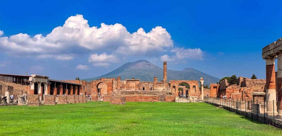 Pompeii Skip-the-Line Tkt +transfer from C/mare di Stabia - Who will get the most from this experience