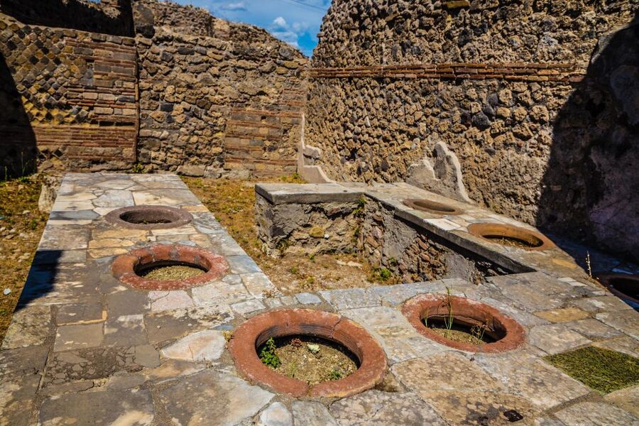 Pompeii Skip-the-Line Tkt +transfer from C/mare di Stabia - The amphitheater and theaters