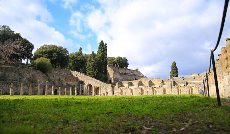 Pompeii: Skip-the-Line Tour for Kids and Families - Key points at a glance