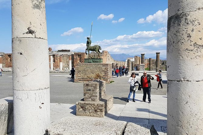 Pompeii Skip-the-Line Tour for Kids & Families with Archaelogist - Teatro Grande and Teatro Piccolo: Let the Acoustics Do the Work