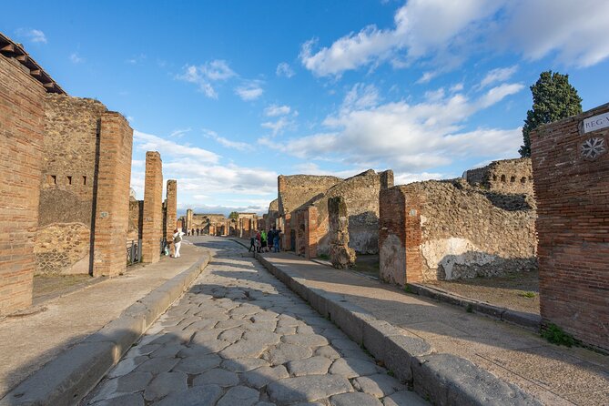 Pompeii Skip-the-Line Tour – Private and limited group options - Key points to know before booking