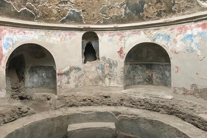 Pompeii Small Group Guided Tour with Skip-the-line Admission - The red-light district and Pompeii’s less polished side