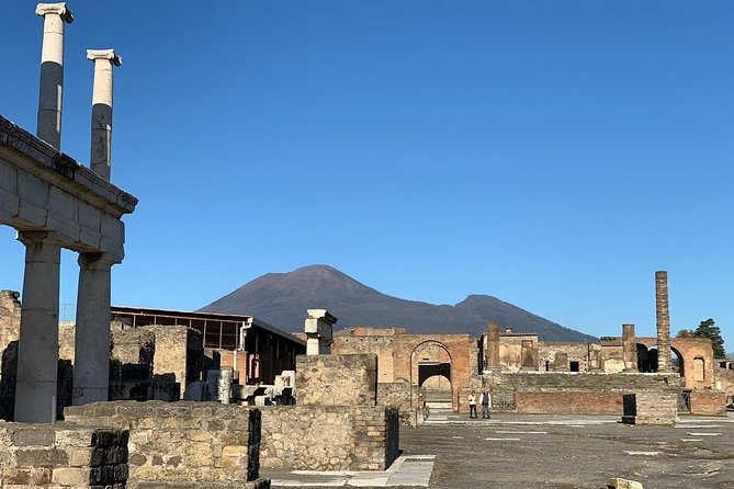 Pompeii Small Group Tour & Food/Wine tasting at Mt. Vesuvius - Timing, group size, and the feel of the day