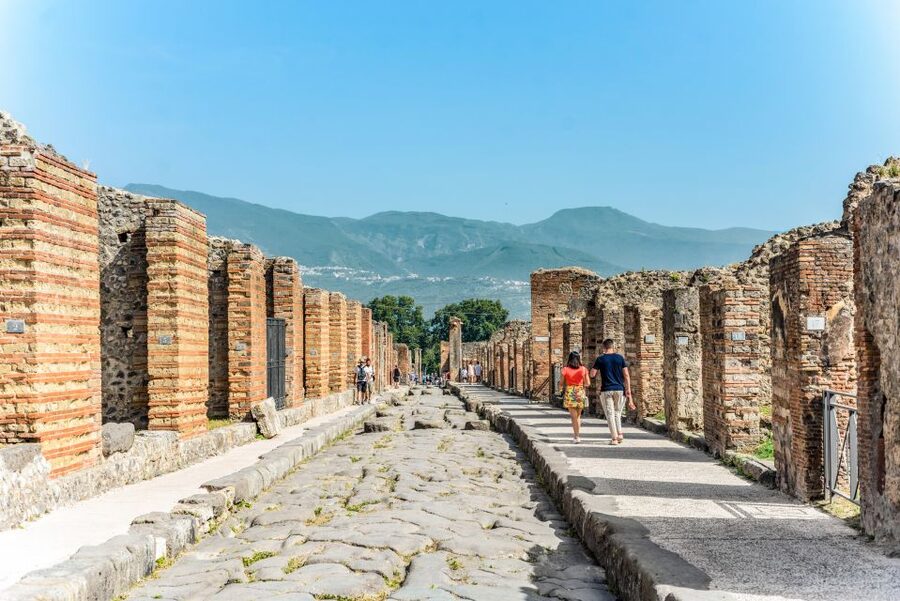 Pompeii: Small Group Tour with an Archaeologist - What the $40 price really buys you