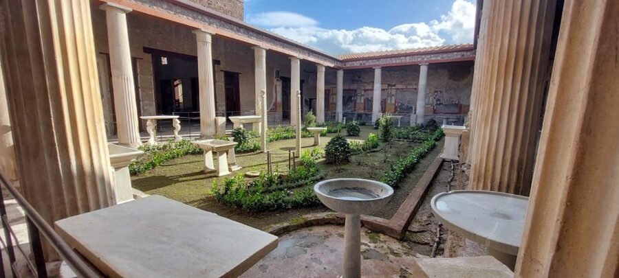 Pompeii Sunset tour for small group - House of the Faun and Pompeii’s private side