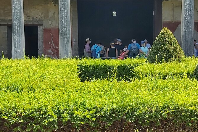 Pompeii tour with archaeologist - Cave Canem and the House of the Faun