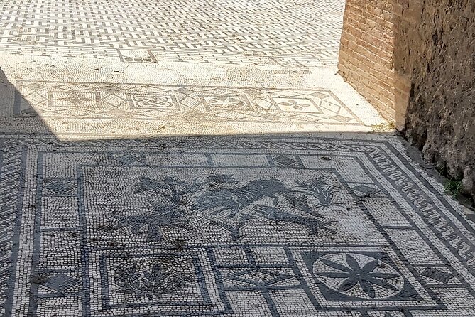 Pompeii tour with archaeologist - The Teatro Grande and the Doric Temple