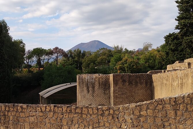 Pompeii: Tour with Archaeologist Guide & Skip-the-Line Entry - Teatro Piccolo and the city’s public life