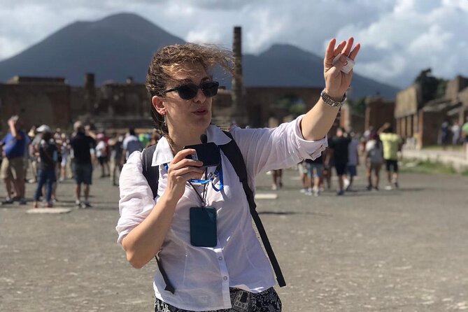 Pompeii Tour with experienced guide - The Amphitheater: Pompeii’s dramatic first chapter
