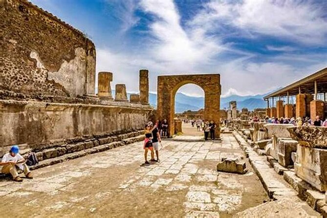 Pompeii Tour with Lunch and Wine Tasting from Positano - The ride back to Positano