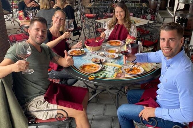 Pompeii, Vesuvius & Wine Tasting - What the private car changes