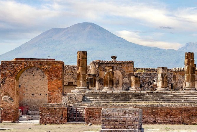 Pompeii, Vesuvius & Wine Tasting - FAQ