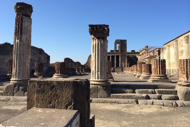 Pompeii-Vesuvius-Wine tour from Sorrento, licensed guide included - Mount Vesuvius and the crater path