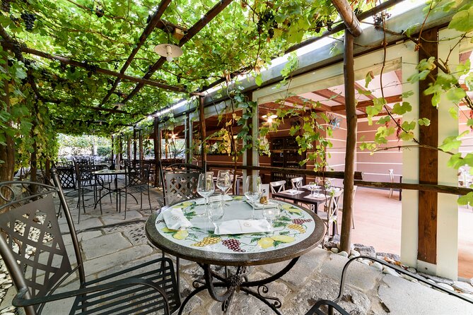 Pompeii Vineyard Escape: Private Wine Tasting & Lunch - Three wines, starting with something sparkling