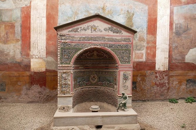 Pompeii Visit at its Most Peaceful Moment - What the Guides Add