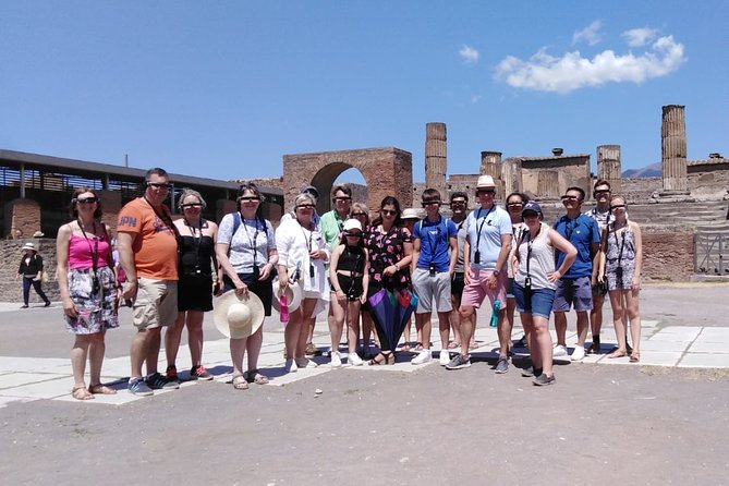 Pompeii: walking tour with 3D glasses and with entrance ticket - What you will learn, and what you may still miss