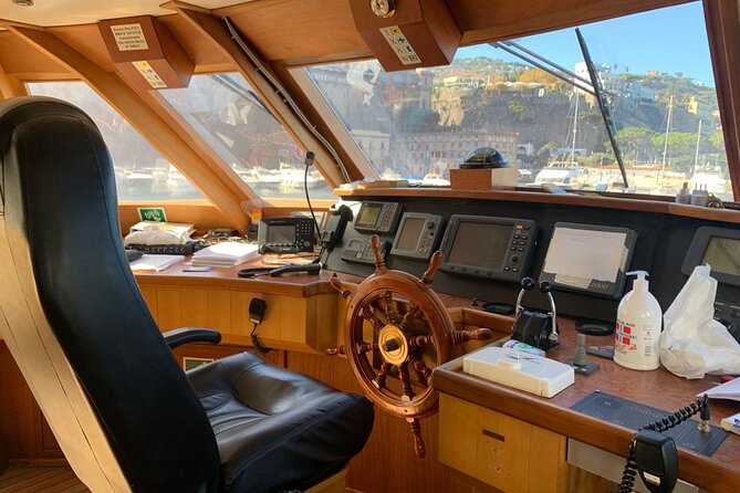 Positano & Amalfi Day Cruise From Sorrento, Seiano or C.Stabia - What to bring and how to protect your day