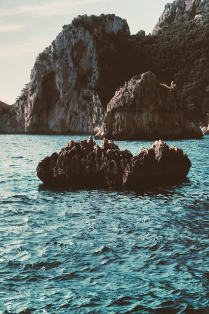 Positano: Capri and Blue Grotto Shared Boat Tour with Drinks - Who will enjoy this Capri boat tour most