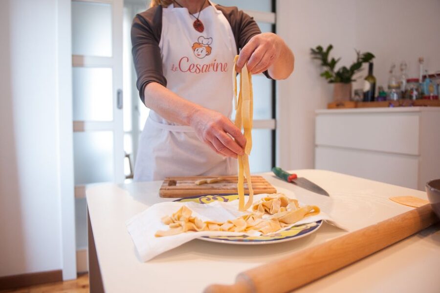 Positano: Pasta & Tiramisu Cooking Class at a Local's Home - A Pasta Lesson Inside a Local Home