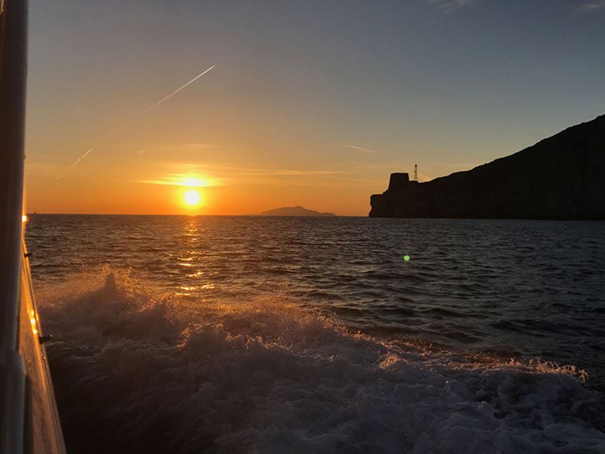 Positano: Sunset Cruise Day Trip with Drinks and Snacks - Boarding at Positano’s main beach