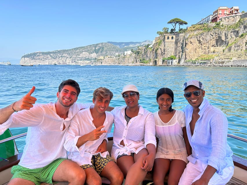Private 2-Hour Boat Tour Along the Sorrento Coast - Practical strengths and small weaknesses