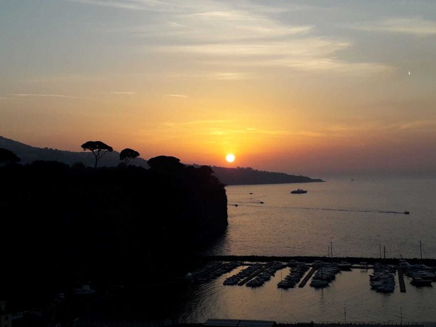 Private 2-Hour Boat Tour Along the Sorrento Coast - How the private format changes the outing