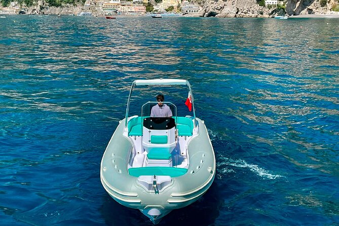 Private Boat Tour: 90 minutes in Amalfi Coast with snacks and drinks - Praiano and the coast’s fishing-village character