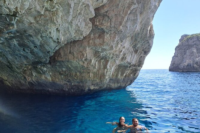 Private Boat Tour Along the Amalfi Coast - Amalfi, Atrani, Minori, and Maiori
