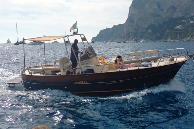 Private boat tour Capri Full day - A traditional Gozzo Sorrento for a small group