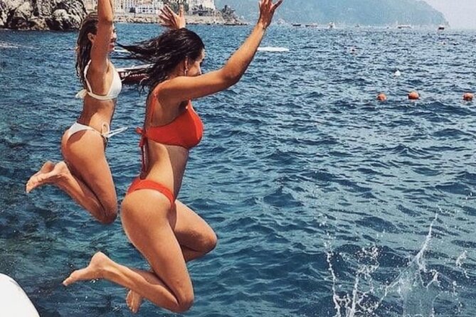 Private Boat Tour from Positano to the Amalfi Coast with Drinks - Conca dei Marini and lunch beside the water