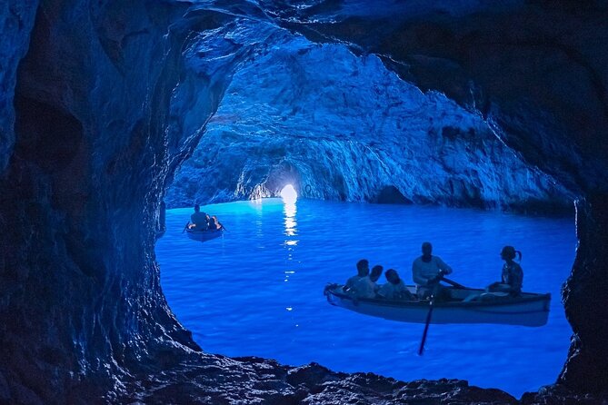 Private Boat Tour of Capri and the Blue Grotto in One Day - Key points to know before booking