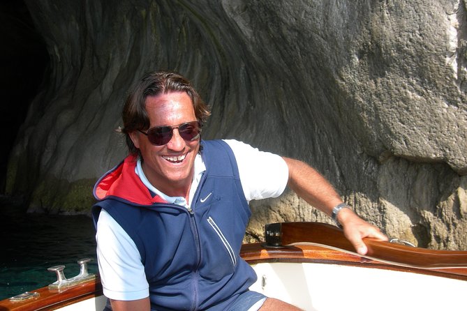 Private boat tour of Capri (relaxation tour three hours) - Swimming Through the Green Grotto