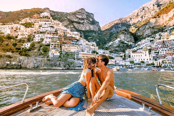 Private Boat Tour Sorrento to Positano & Amalfi–Typical Gozzo 850 - What the crew adds to a private day