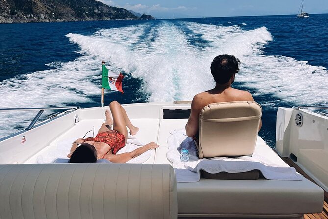 Private boat tour to Capri - Punta Carena Lighthouse and the island’s western edge