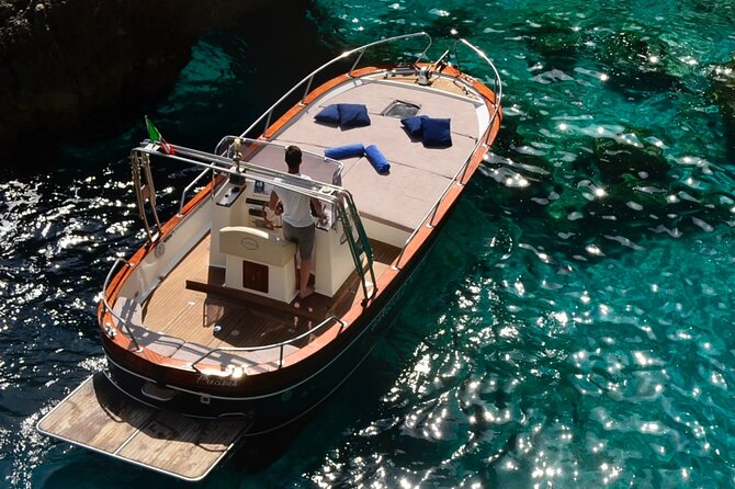 Private boat trip to Capri - The Blue Grotto and the extra boat change