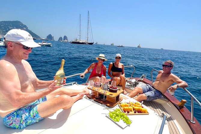 Private Capri Boat tour BEST SELLER - The Faraglioni arch: Capri’s signature moment
