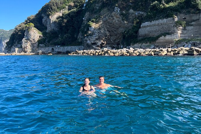 Private Capri Boat tour BEST SELLER - Three hours on Capri: make the shore stop count