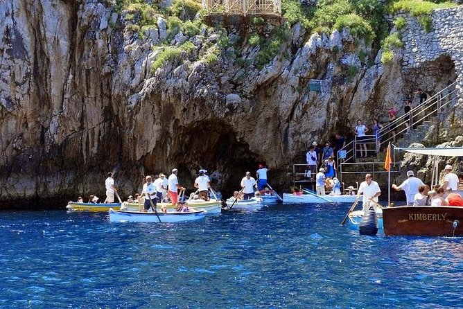 PRIVATE CAPRI ISLAND & BLUE GROTTO Full Day boat tour. - Swimming, lunch, and time on your own