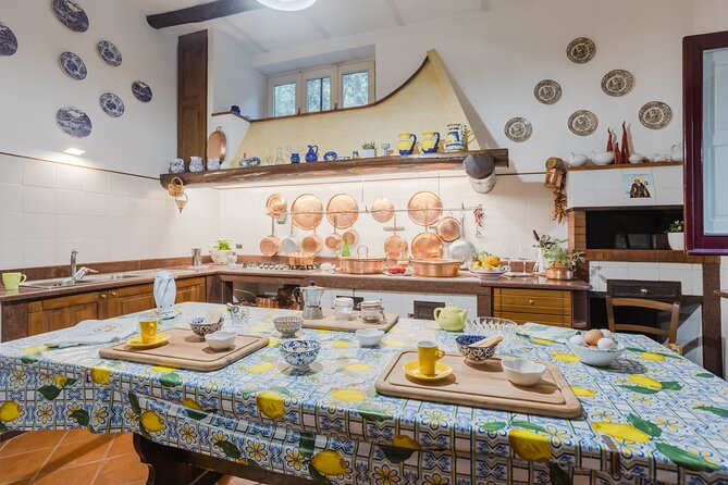 Private cooking class with a view of Sorrento - Lunch on the terrace above the Bay of Naples