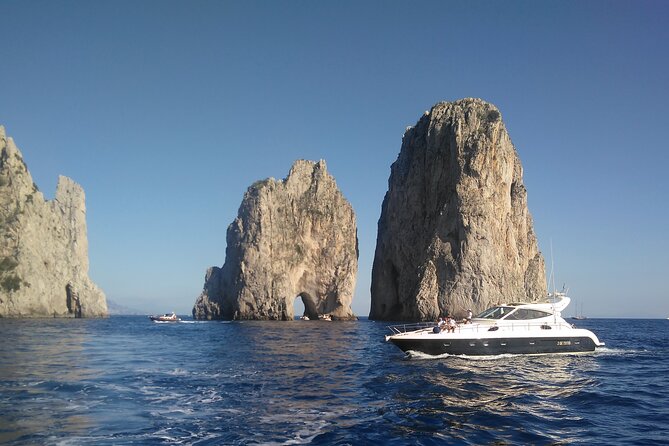 Private Cruise around Capri - yacht 50' - Booking, weather, and cancellation advice